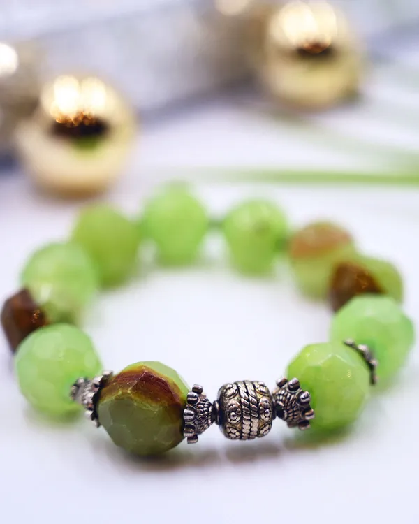 Green_Free_Spirit_Burmese_Jade_Stones_Bracelet