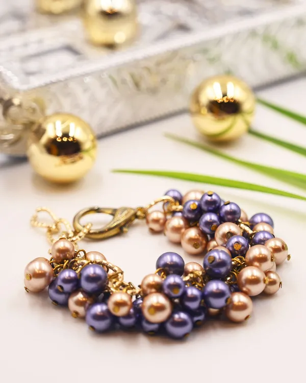 Purple_And_Gold_Lustrous_Tides_Shell_Pearls_Bracelet