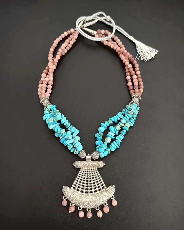 Blue_Lagoon_Whisper_Necklace_Turquoise_And_Jade_Stones