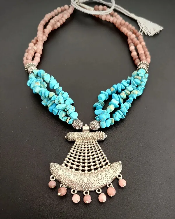 Blue_Lagoon_Whisper_Necklace_Turquoise_And_Jade_Stones
