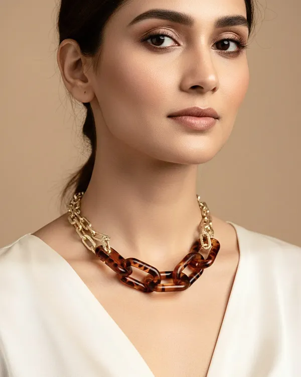 Urban_Queen_–_Chunky_Statement_Chain_Necklace