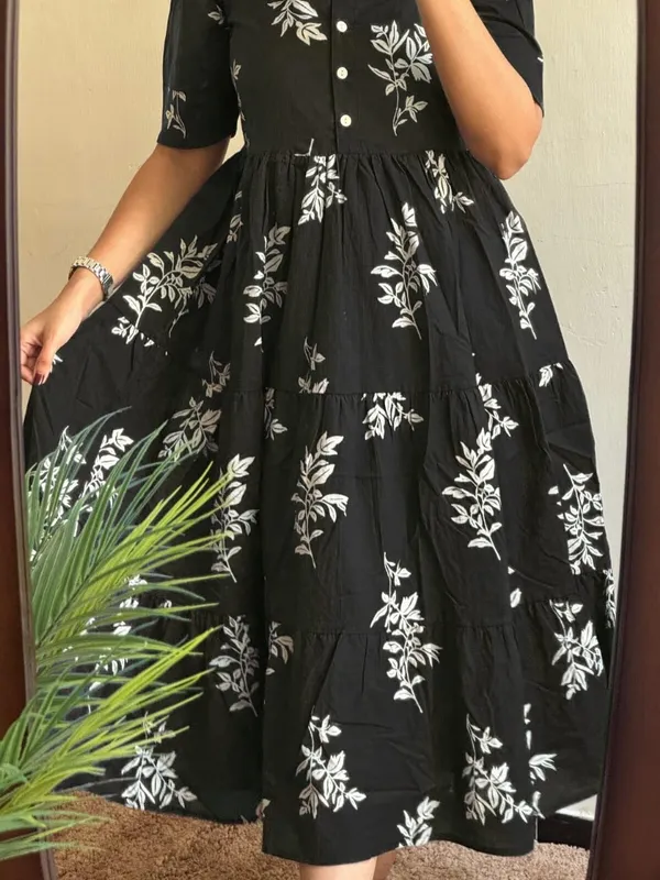 Black_Rayon_Flared_Round_Neck_Gown_For_Women