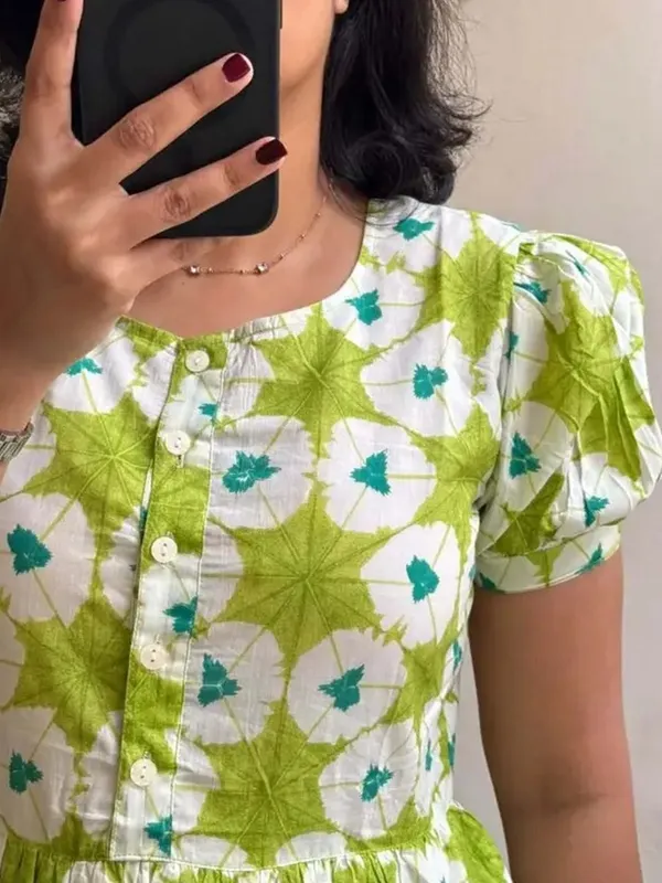 Light_Green_Rayon_Flared_Round_Neck_Gown_For_Women