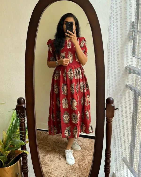 Maroon_Rayon_Flared_Round_Neck_Gown_For_Women