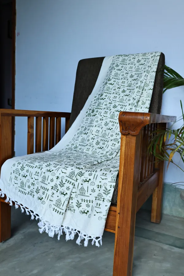 Bhagalpuri_chaddar_with_Warli_art
