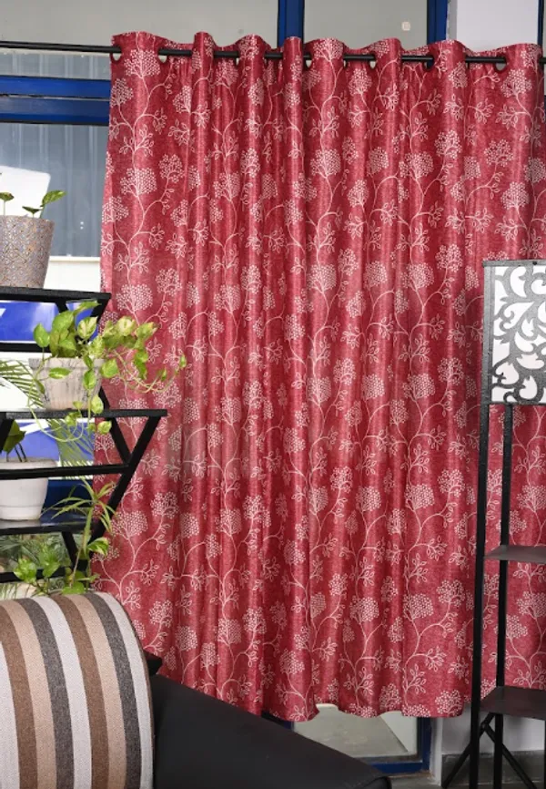 Red_Polyester_Curtain_For_Home_And_Decor