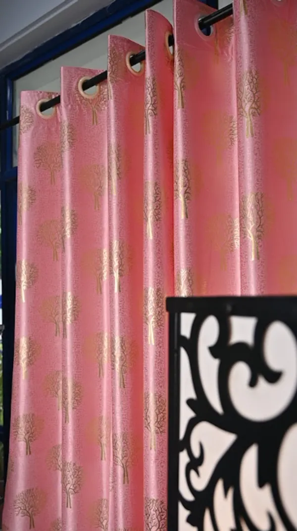 Pink_Polyster_Curtain_For_Home_And_Decor