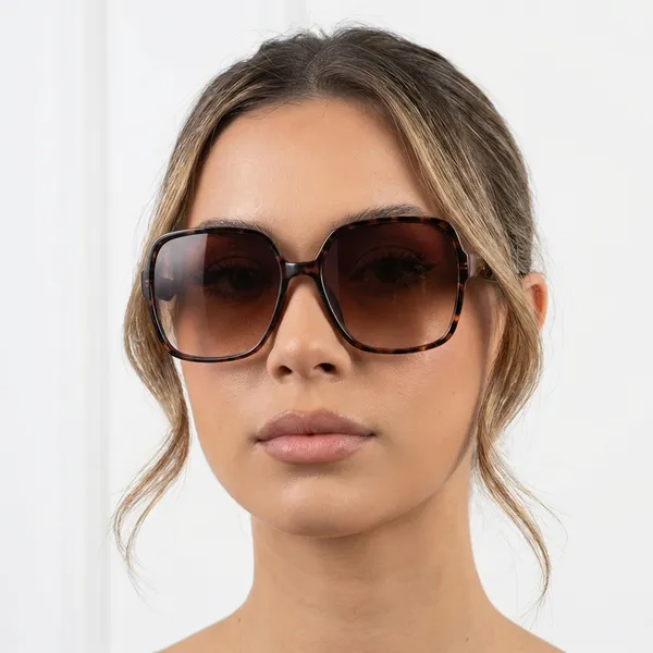 Brown_Plastic_Frame_And_Polarized_Lens_Casual_Sunglasses_For_Women_(Buy_1_Get_1_Free)