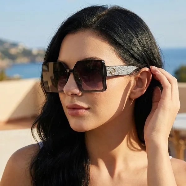 Black_Plastic_Frame_And_Polycarbonate_Lens_Casual_Sunglasses_For_Women_(Buy_1_Get_1_Free)