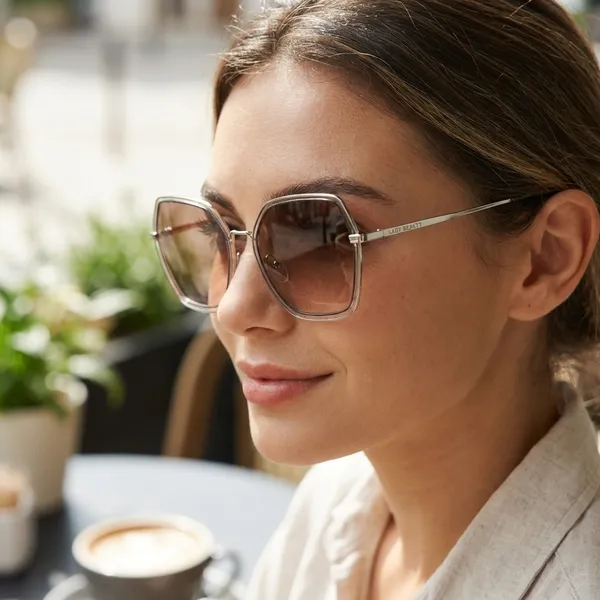 Multicolour_Plastic_Frame_And_Gradient_Polycarbonate_Lens_Casual_Sunglasses_For_Women_(Buy_1_Get_1_Free)