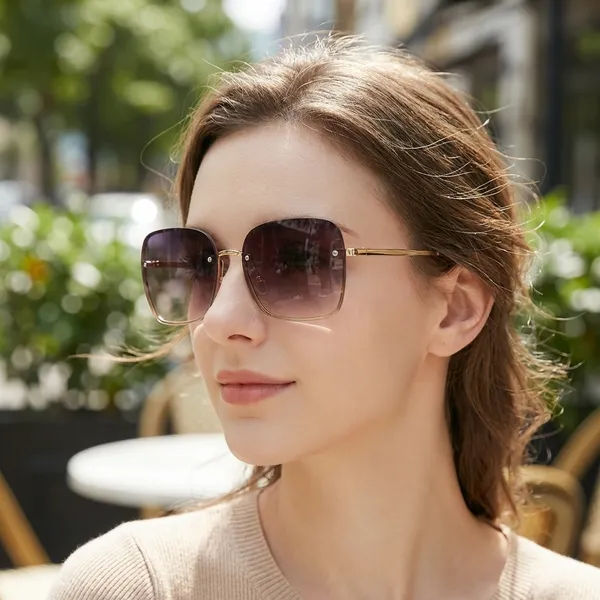 Multicolour_Plastic_Frame_And_Polarized_Lens_Casual_Sunglasses_For_Women_(Buy_1_Get_1_Free)