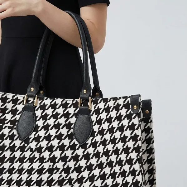 White_And_Black_Synthetic_Leather_Casual_Luxury_Handbags_For_Women_(Buy_1_Get_1_Free)