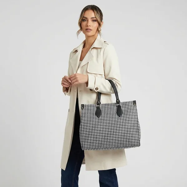 White_And_Black_Synthetic_Leather_Casual_Luxury_Handbags_For_Women_(Buy_1_Get_1_Free)