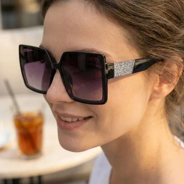 Black_Plastic_Frame_And_Polycarbonate_Lens_Casual_Sunglasses_For_Women_(Buy_1_Get_1_Free)