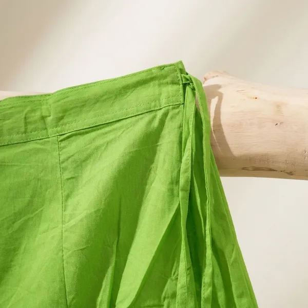 Bright_Green_100%_Cotton_Premium_and_Elegant_Peti_Soft_Petticoat_(Measurements:_Waist_–_42_inches_|_Hips_–_48_inches_|_Length_–_38_inches_|_Bottom_Ghera_–_74_inches)_374