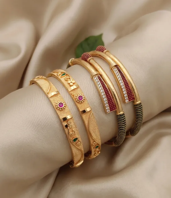 Gold_Plated_Designer_Bangle_Combo_Set_for_Women_|_Stone_Studded_Traditional_Kada_Bracelets