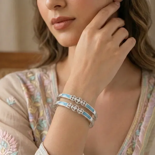 Elegant_Blue_Inlay_Crystal_Studded_Silver_Plated_Bangles_(Set_of_2)