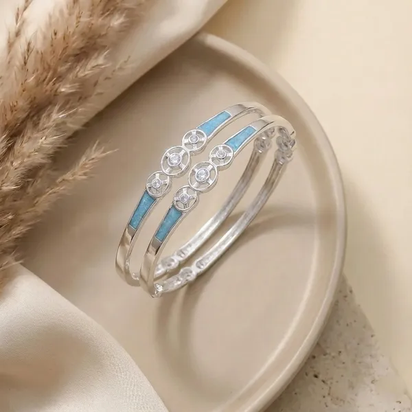 Elegant_Blue_Inlay_Crystal_Studded_Silver_Plated_Bangles_(Set_of_2)