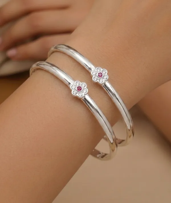 Elegant_Silver_Floral__Bangles_with_Ruby_Stone_Accent_–_Minimal_Daily_Wear_Bracelet_Set_for_Women