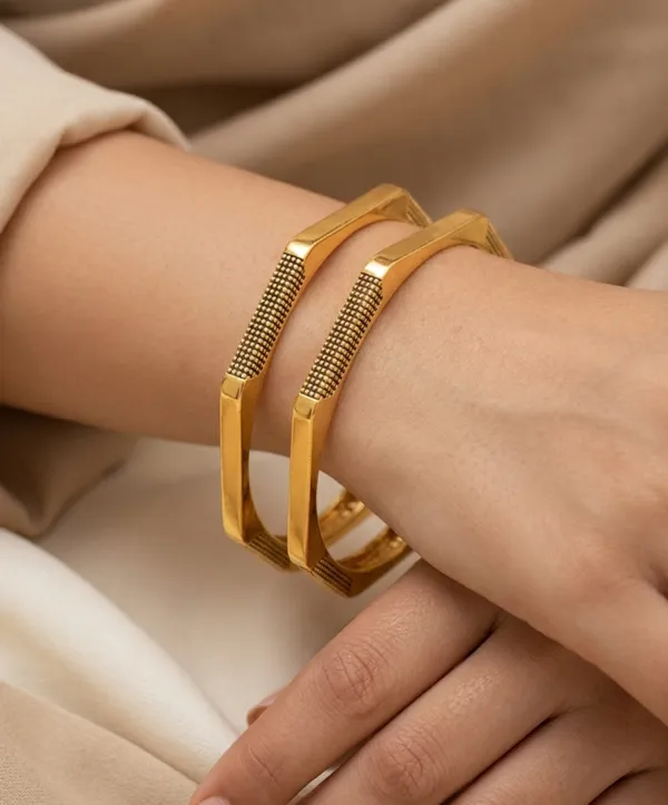 Gold-Plated_Designer_Bangle_Set_with_Stone_&_Enamel_Work_–_Traditional_Ethnic_Bangles_(Set_of_6)