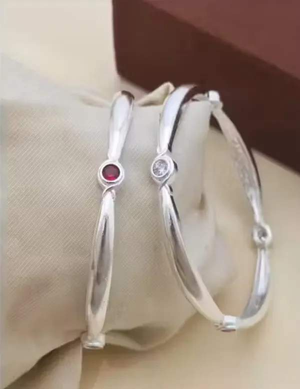 Plain_Silver_Bangles_For_Women_(2_Bangles)
