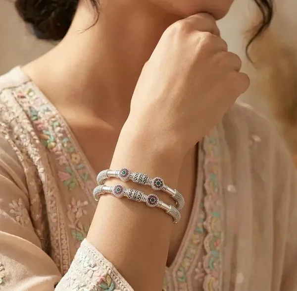 Premium_Oxidized_Silver_Traditional_Silver_Plated_Bangles_(Set_of_2)