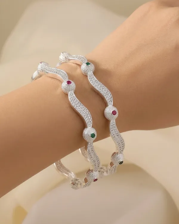 Round_Shape_AD_Diamond_Silver_Bangles