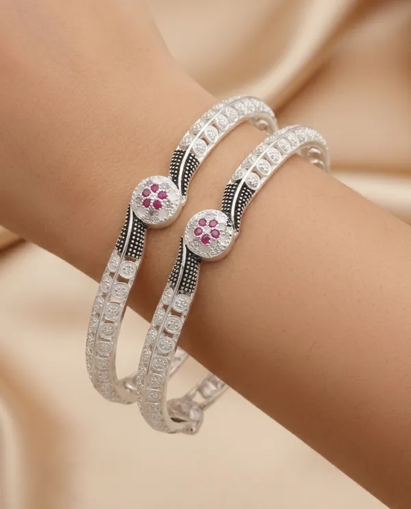 Round_Shape_Silver_Plated_Bangles_with_AD_Diamond