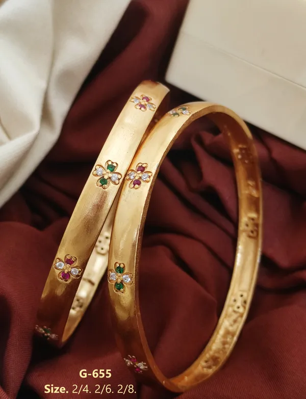 Round_shape_High_Gold_Plated_Bangles_For_Women_(Pack_of_2)