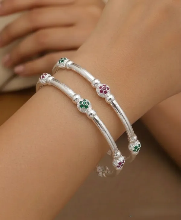 Silver-Plated_Diamond_Studded_Floral_Daily_Wear_Bangles