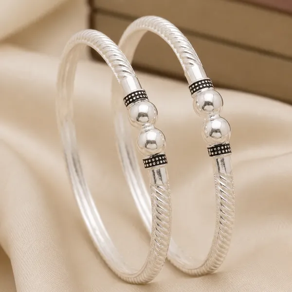Silver_Plated_Textured_Kada_with_Beaded_Ball_Design_for_Women