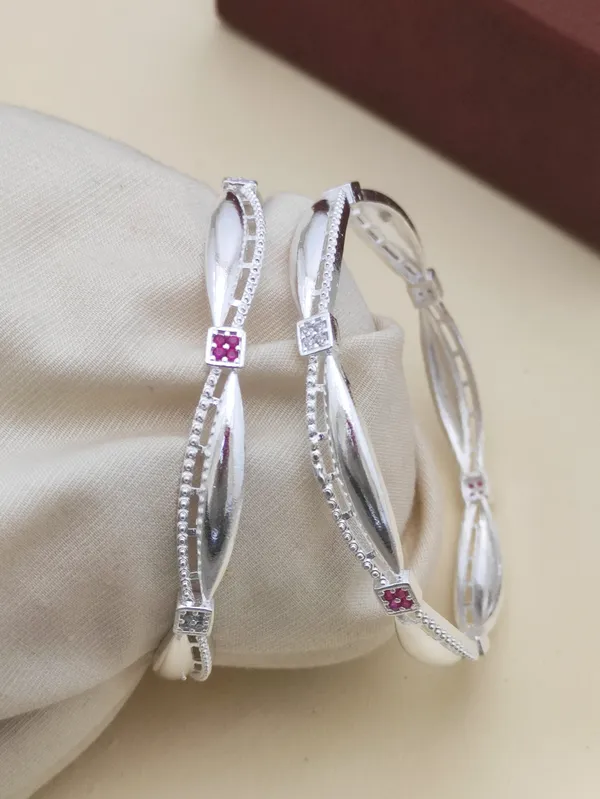 Velisse_Ruby_Luxe_Silver_Plated_Bangles_Pack_of_2