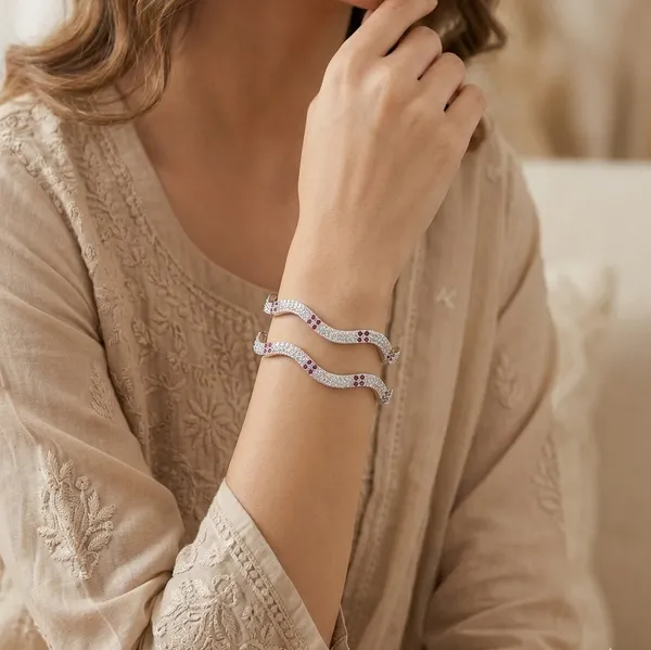 Velisse_Signature_Ruby_Wave_Luxe_Bangles