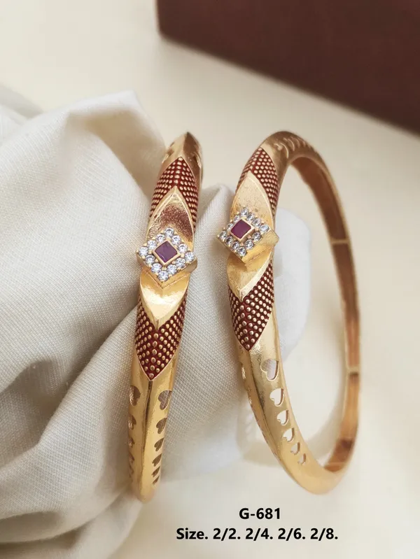 Gold_Daily_Wear_Bangles_|_Premium_Brass_Bangles_With_High_Gold_Finish_1_Pair