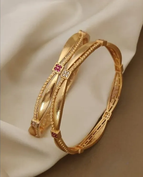 Gold_Plated_Bangles_|_Beautiful_Design_With_Cz_Diamond_2_Pcs
