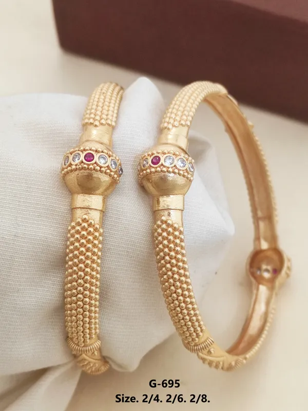 Gold_Plated_Bangles_|_Beautiful_Design_With_Cz_Diamond_2_Pcs