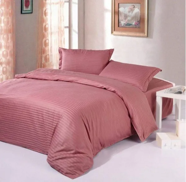 Onion_Satin_Bedsheet_With_Pillow_Covers