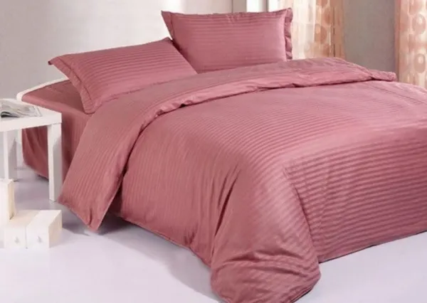 Onion_Satin_Bedsheet_With_Pillow_Covers