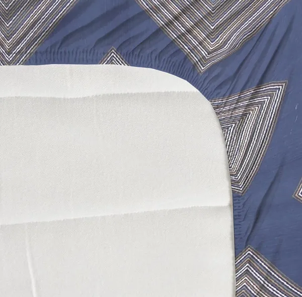 Multicolor_Cotton_Fitted_Bedsheet_With_Pillow_Covers