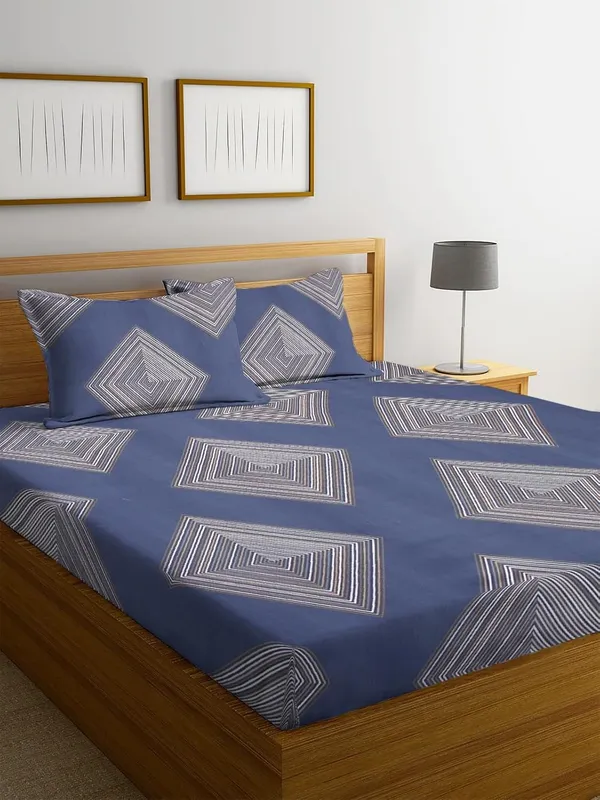 Multicolor_Cotton_Fitted_Bedsheet_With_Pillow_Covers