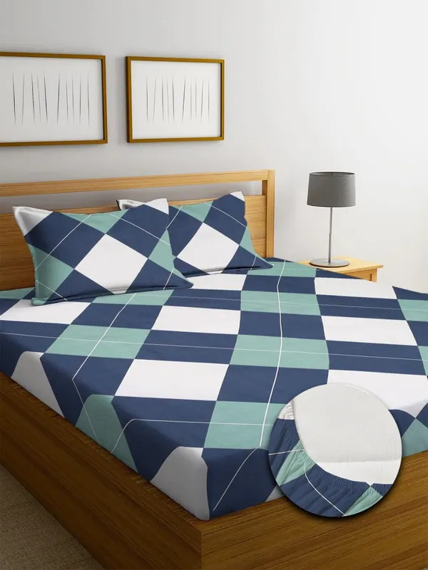Multicolor_Cotton_Fitted_Bedsheet_With_Pillow_Covers