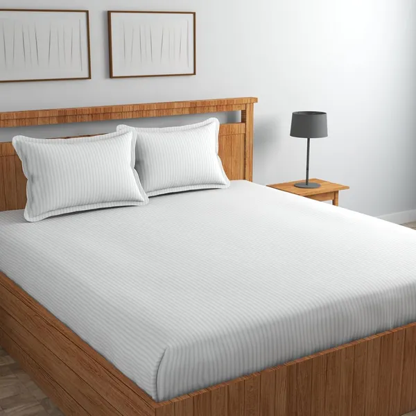 White_Cotton_Bedsheet_With_Pillow_Covers