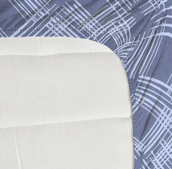 Multicolor_Cotton_Fitted_Bedsheet_Set_With_Pillow_Covers