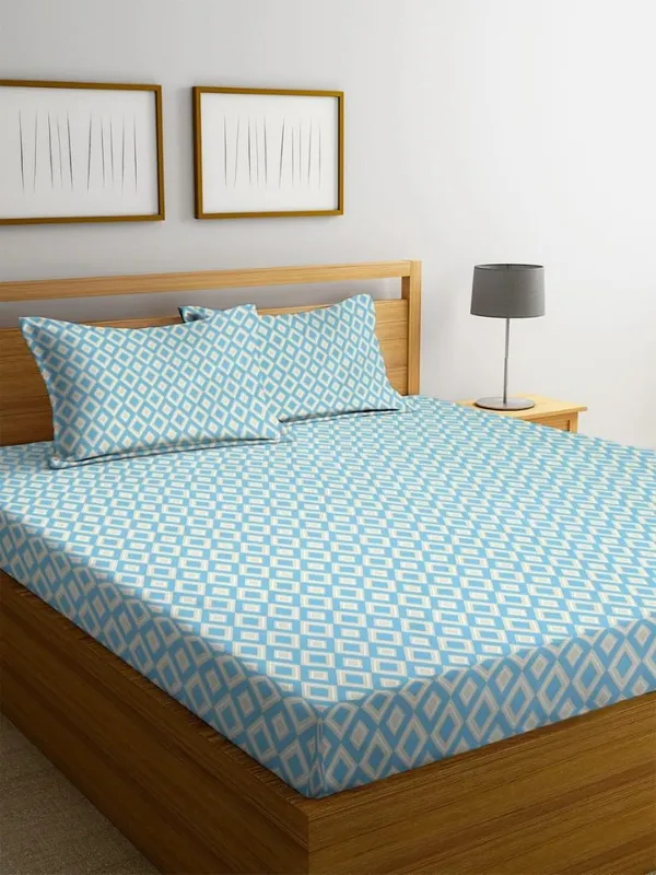 Multicolor_Cotton_Fitted_Bedsheet_With_Pillow_Covers