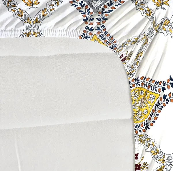 Multicolor_Cotton_Fitted_Bedsheet_With_Pillow_Covers