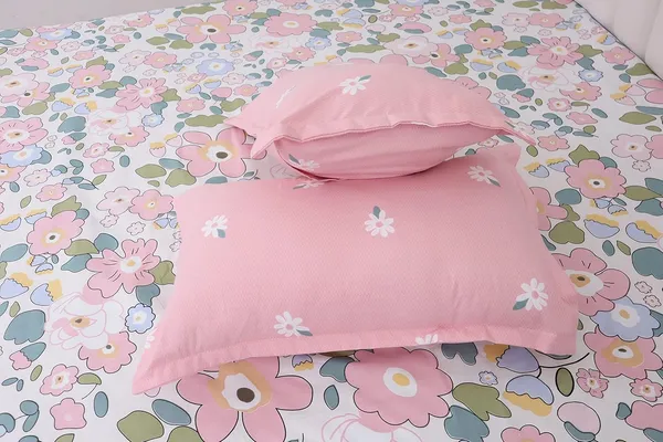 Multicolor_Cotton_Fitted_Bedsheet_With_Pillow_Covers