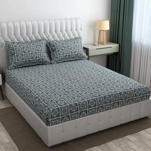 Grey_Cotton_Fitted_Bedsheet_With_Pillow_Covers