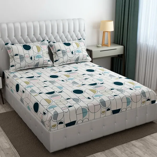 White_And_Multicolor_Cotton_Fitted_Bedsheet_With_Pillow_Covers