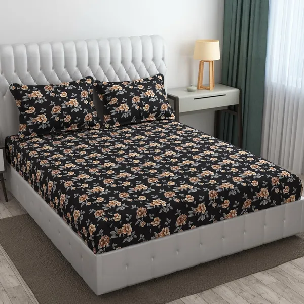 Black_And_Golden_Cotton_Fitted_Bedsheet_With_Pillow_Covers