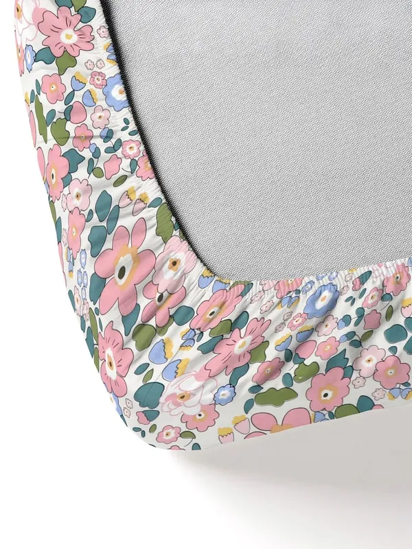 Multicolor_Cotton_Fitted_Bedsheet_With_Pillow_Covers
